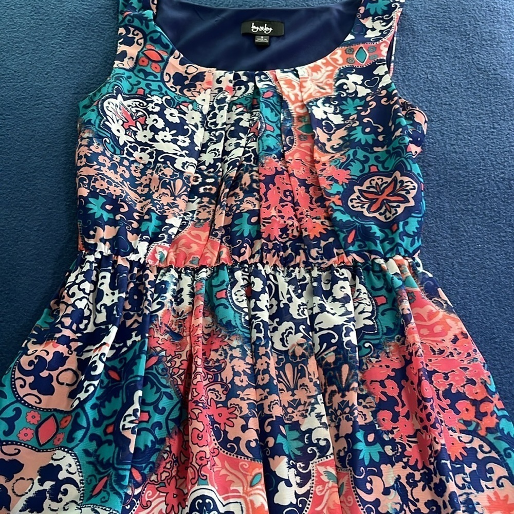 Multi colored patterned dress - Picture 2 of 6